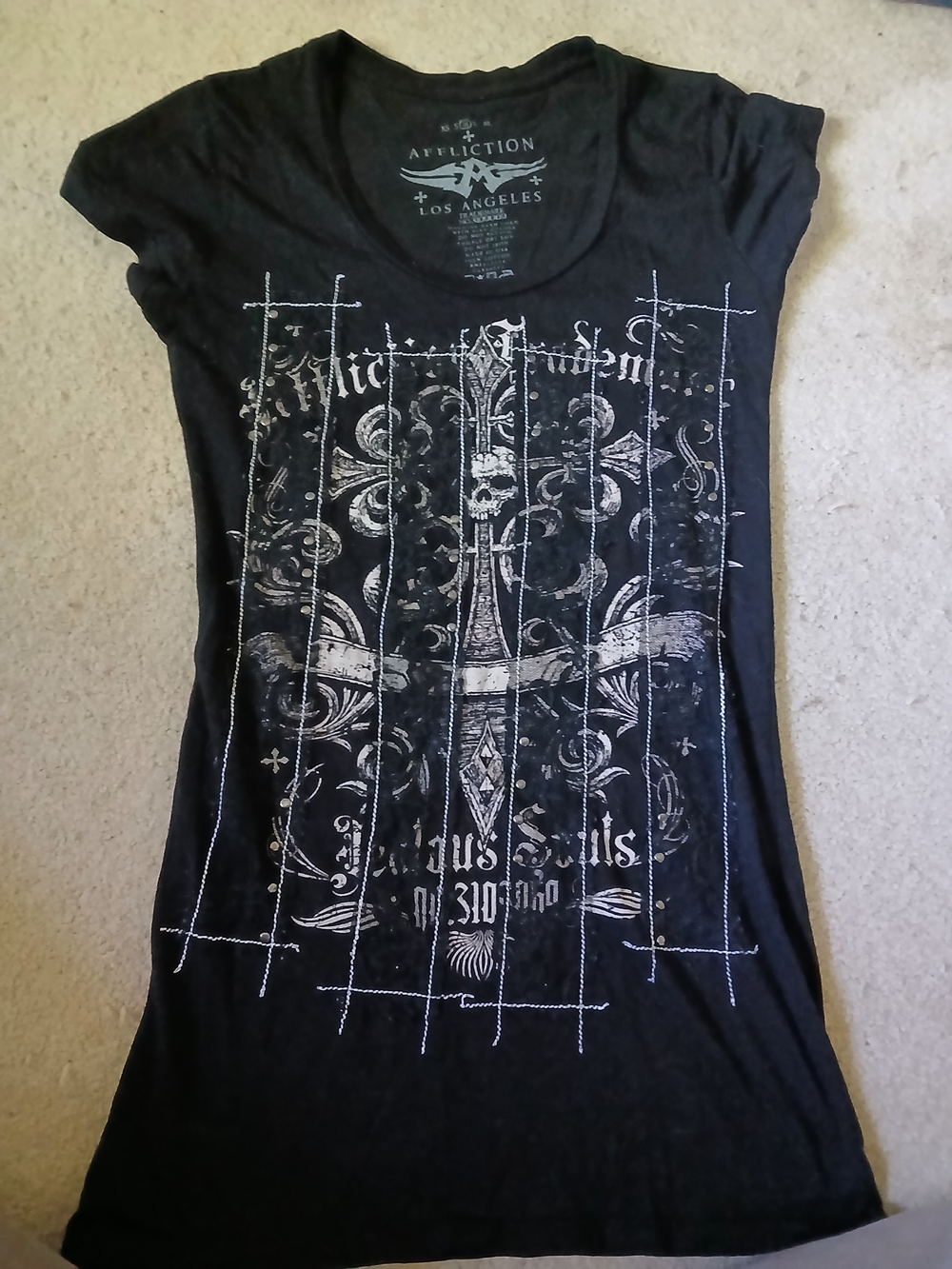 Affliction Women’s Black Graphic Scoop Neck Tee